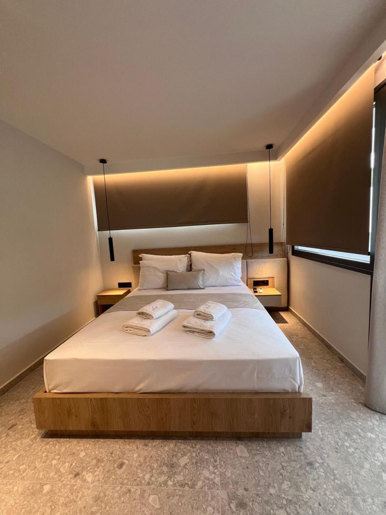 Sealuxe Living Aparthotel Nea Iraklitsa Екстериор снимка
