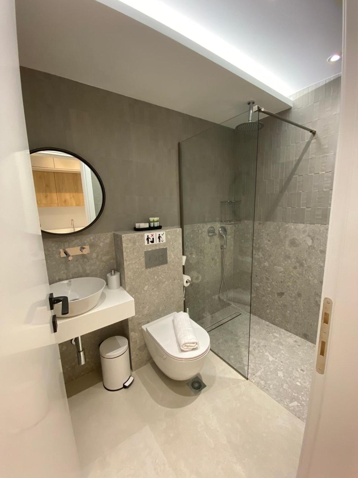 Sealuxe Living Aparthotel Nea Iraklitsa Екстериор снимка