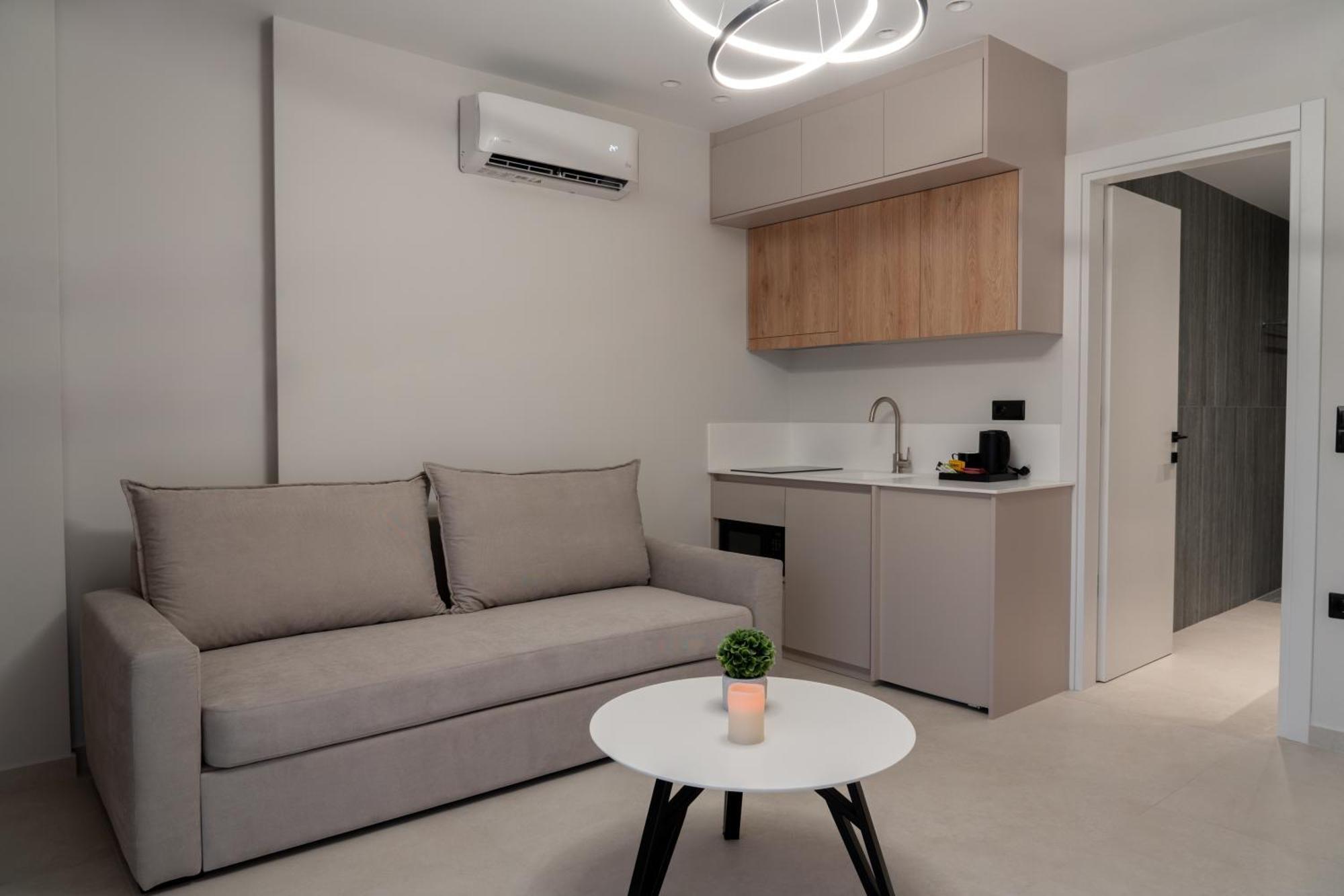 Sealuxe Living Aparthotel Nea Iraklitsa Екстериор снимка